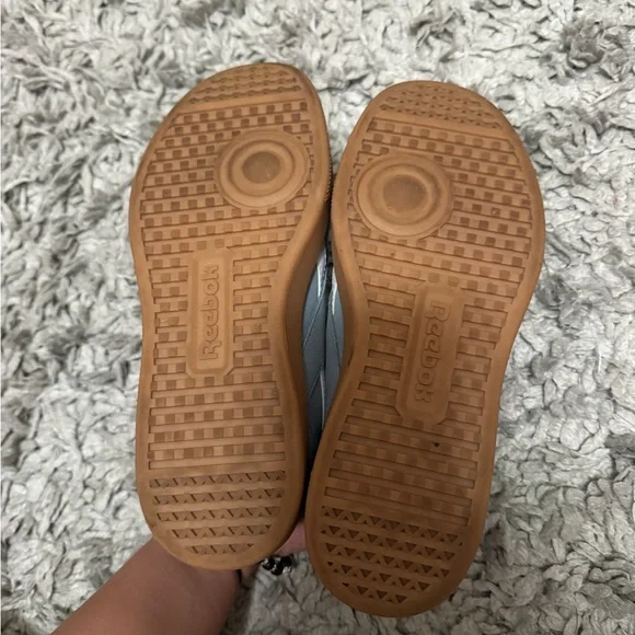 Reebok Womens Blue Sneakers - Picture 4 of 10